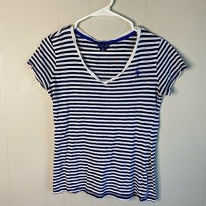 Fitted striped US Polo Assn. short sleeve.